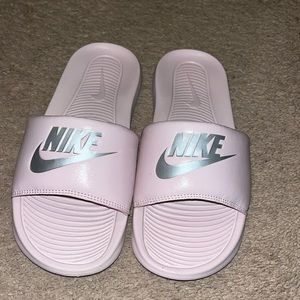 Nike pink slides